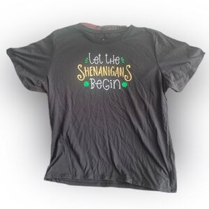 Pre Owned Women's Celebrate St Patrick's Day Let The Shenanigans Begin Tee XXL